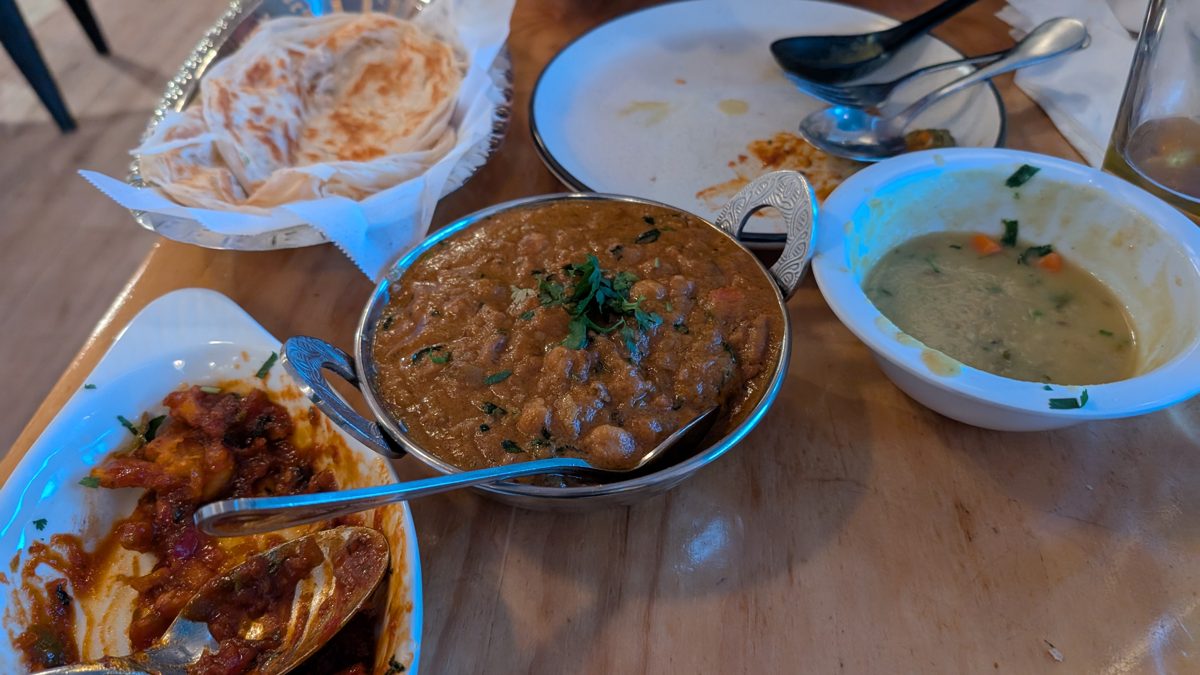 Vegan Indian food at Diwali Indian Cuisine in Mission District, San Francisco Bay Area featuring dosa, Andhra Kaara Dosa, chana masala